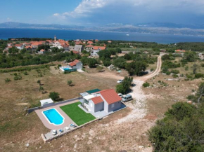 Nane Garden house with pool